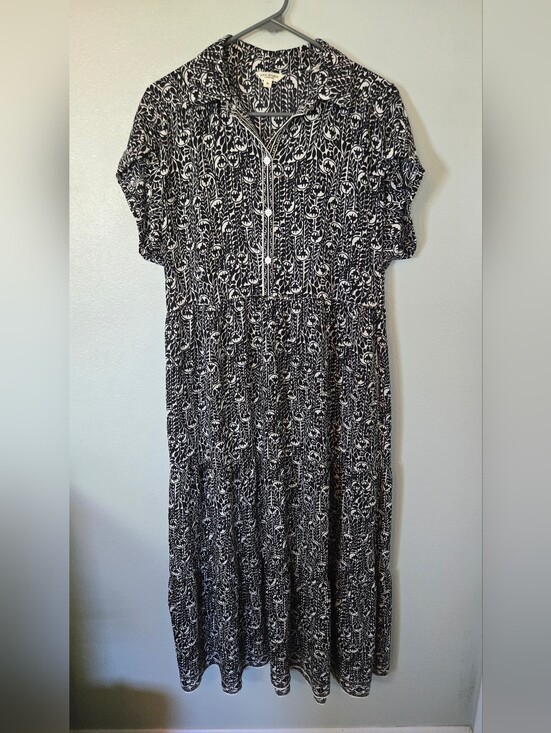 Max Studio Dresses & Skirts - Max Studio | Black And White Printed Tiered Maxi Dress Size Medium
